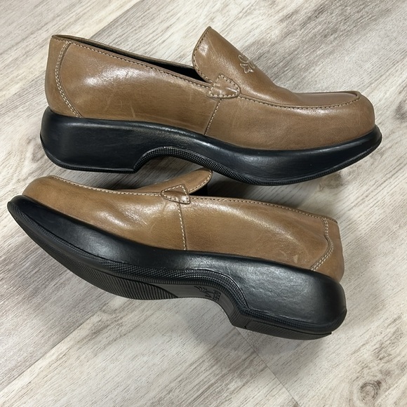 Dansko Royal Romance Tan Leather Embroidered Platform Clog Loafer Comfort Shoes - Picture 6 of 10